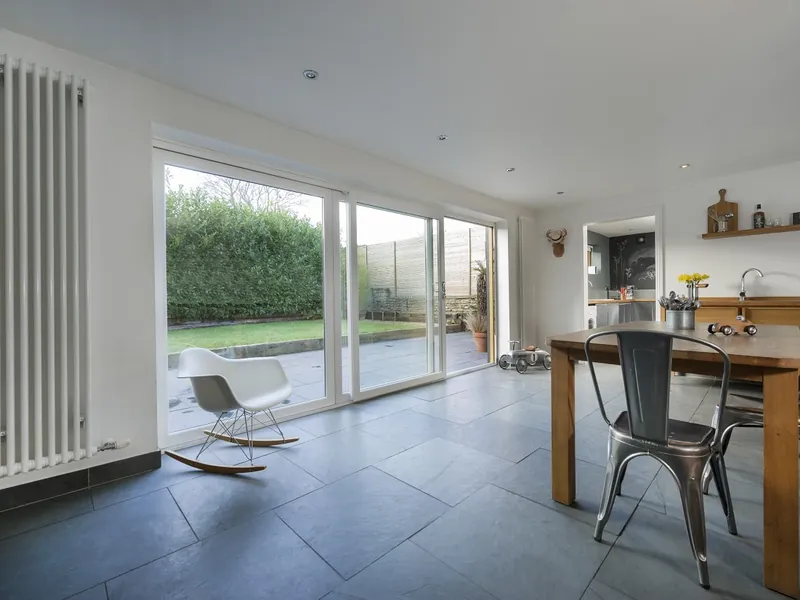 Sliding Windows Kensal Green